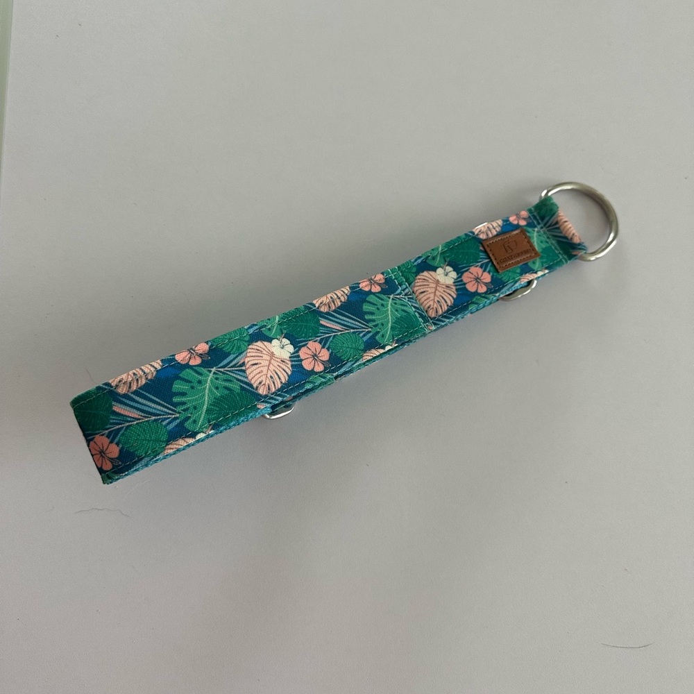 Monstera dog collar